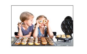 Read more about the article Mini Donut Maker Machine for Kids | Review